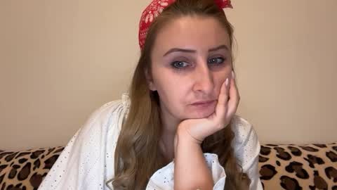 Stephany online show from January 12, 5:07 pm