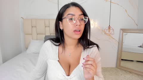 Stefanny online show from January 24, 9:47 pm