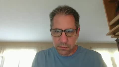 stephenhal9 online show from September 17, 8:32 pm