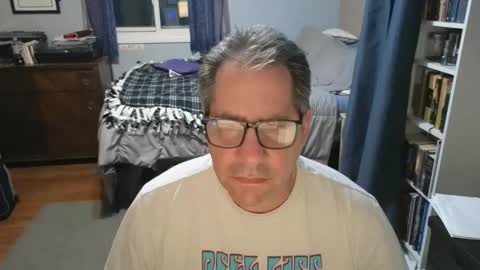 stephenhal9 online show from May 8, 12:49 am