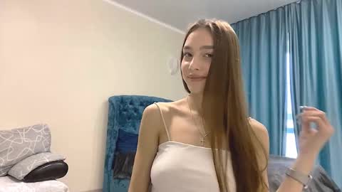 Snapshot of stepheniepettry chatting on October 15, 12:49 pm Hello My name is Adele im new model here and little but shy but curious. online show from October 15, 12:49 pm