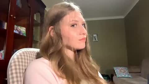 Snapshot of stephenpetrie chatting on August 3, 4:22 pm Hannah online show from August 3, 4:22 pm