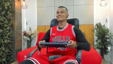 Snapshot of sterling_magnus chatting on February 28, 9:05 pm online show from February 28, 9:05 pm