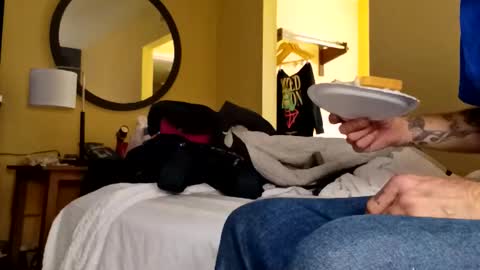 sterng123 online show from February 25, 3:05 am