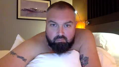 steve__1980 online show from December 15, 12:31 pm