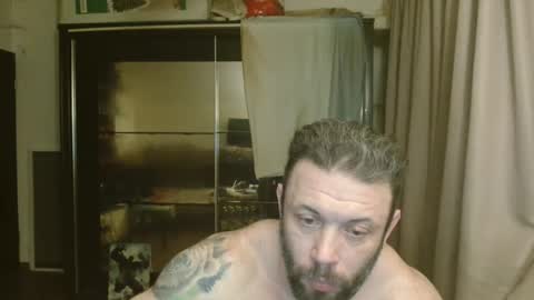 Snapshot of stevebulkzor chatting on May 26, 11:56 pm Steve Oakenshield son of John son of Vasyl online show from May 26, 11:56 pm