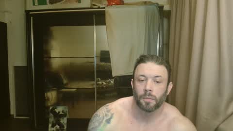 Snapshot of stevebulkzor chatting on June 6, 11:42 pm Steve Oakenshield son of John son of Vasyl online show from June 6, 11:42 pm