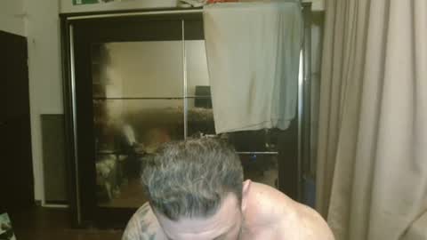 Snapshot of stevebulkzor chatting on June 17, 9:16 pm Steve Oakenshield son of John son of Vasyl online show from June 17, 9:16 pm