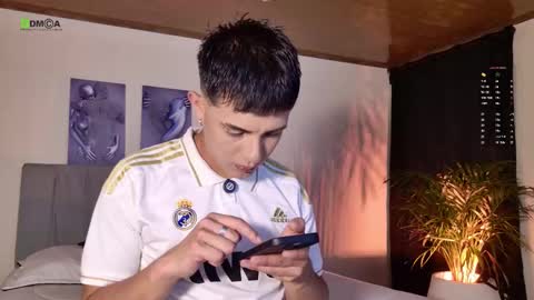 Stevenn online show from January 8, 4:48 am