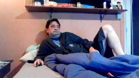 stevefromfrance online show from December 2, 7:36 am