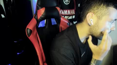 Snapshot of stevemaister41 chatting on March 4, 1:11 am Steven online show from March 4, 1:11 am