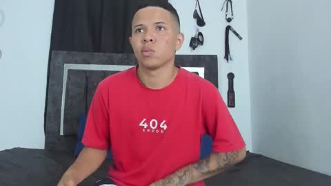 Snapshot of steven19_latinboy chatting on November 8, 11:43 am Steven online show from November 8, 11:43 am