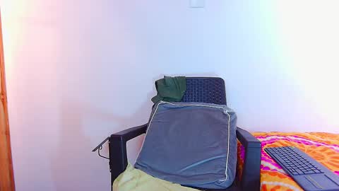 Snapshot of steven_modelo69 chatting on January 11, 5:41 am steven_modelo69 online show from January 11, 5:41 am