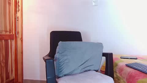 Snapshot of steven_modelo69 chatting on February 15, 7:16 am steven_modelo69 online show from February 15, 7:16 am