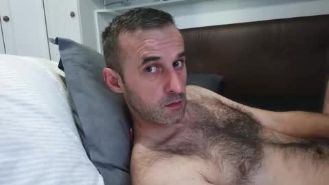 stevenpit online show from April 5, 8:33 am