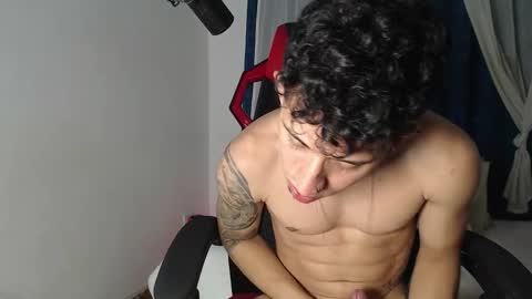 Snapshot of stevensex501 chatting on November 13, 5:50 am steven online show from November 13, 5:50 am