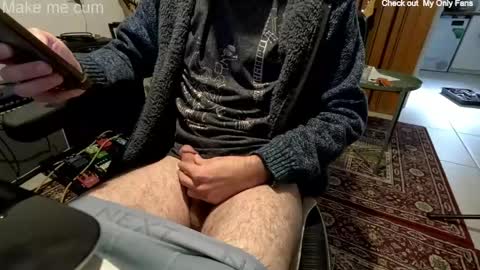 Snapshot of stevie_grey chatting on May 3, 5:35 am stevie_grey online show from May 3, 5:35 am