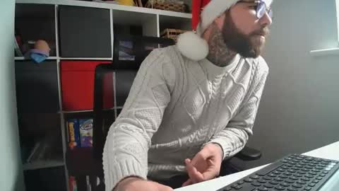 Snapshot of stevie_rae chatting on December 21, 3:41 pm stevie_rae online show from December 21, 3:41 pm