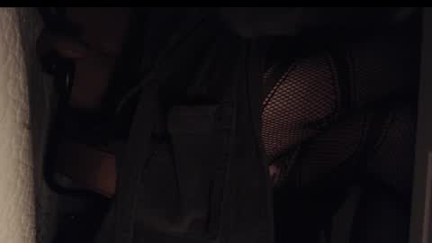 Skye online show from February 14, 10:58 pm