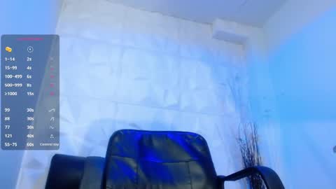 Stich online show from April 13, 1:16 pm