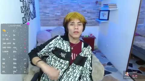 Stich online show from May 29, 2:59 pm