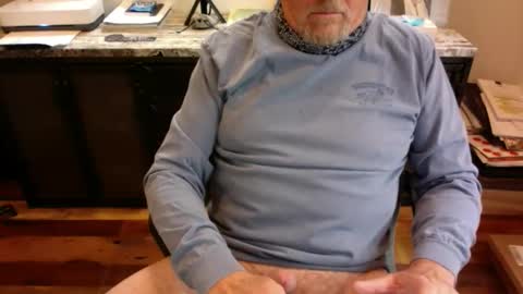 stickfigure1234 online show from January 16, 8:02 pm