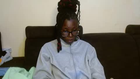 Snapshot of sticklavah chatting on November 4, 12:04 pm sticklavah online show from November 4, 12:04 pm