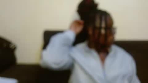 Snapshot of sticklavah chatting on November 5, 3:12 pm sticklavah online show from November 5, 3:12 pm