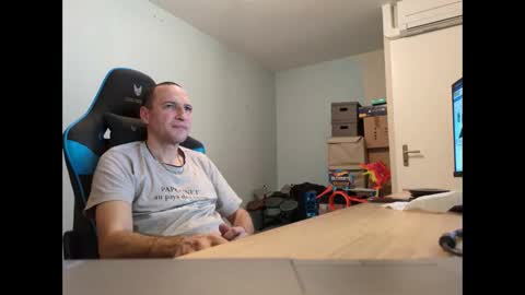 stickolive1 online show from January 13, 11:32 pm