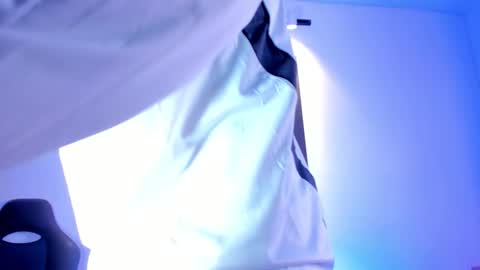 Stiven  brendan online show from October 25, 5:37 am