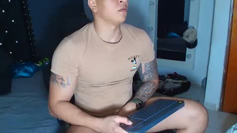 Snapshot of stily_santos_ chatting on September 12, 3:17 am stily online show from September 12, 3:17 am
