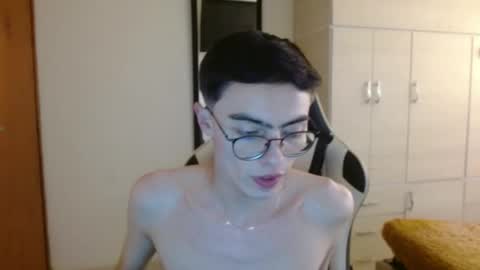 Snapshot of stiv_grant chatting on January 23, 7:40 pm stiv_grant online show from January 23, 7:40 pm