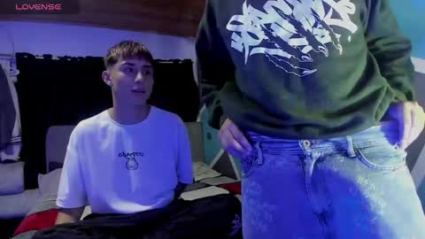 stiven and alex online show from February 20, 3:58 am