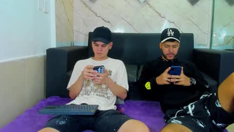 friends online show from March 3, 5:02 am