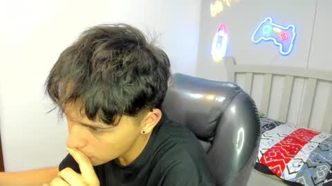 Stiwen online show from November 14, 2:38 pm