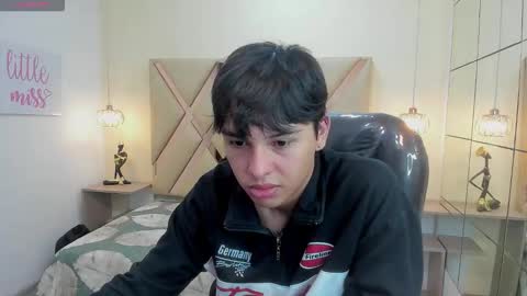 Stiwen online show from December 16, 7:41 pm