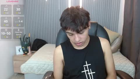 Stiwen online show from June 17, 2:51 pm