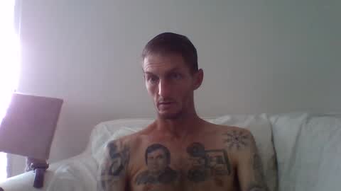 Snapshot of stix35 chatting on November 30, 11:25 am stix35 online show from November 30, 11:25 am