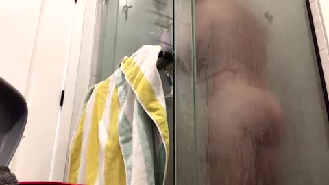 Snapshot of stlhotwifeguy chatting on December 11, 4:09 pm stlhotwifeguy online show from December 11, 4:09 pm