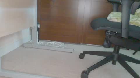 stockings_stockings online show from April 29, 8:40 am