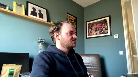 Snapshot of stonednboner chatting on March 4, 9:29 am Stonerboner online show from March 4, 9:29 am