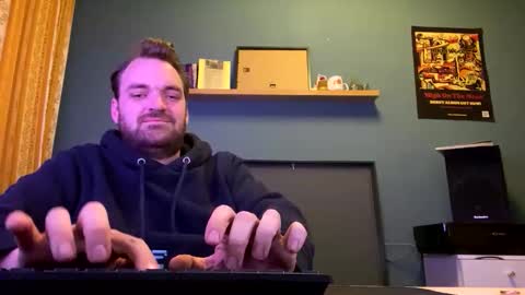 Snapshot of stonednboner chatting on November 10, 6:18 pm Stonerboner online show from November 10, 6:18 pm