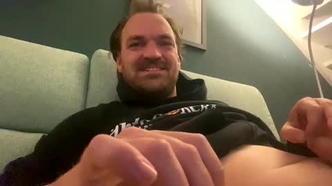 Stonerboner online show from May 17, 12:19 am
