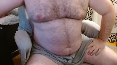 Snapshot of stonerbear42 chatting on October 10, 10:14 am Stonerbear42 online show from October 10, 10:14 am
