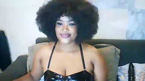 Snapshot of stormie955 chatting on February 25, 1:20 am stormie955 online show from February 25, 1:20 am