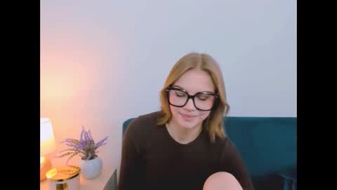 Stormi online show from April 21, 11:05 am