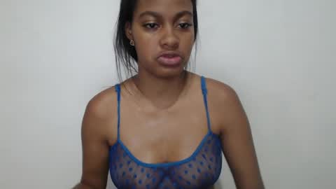 Snapshot of stormihills_ chatting on May 16, 11:03 pm stormihills_ online show from May 16, 11:03 pm