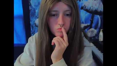 Stormythunder online show from April 1, 8:28 pm