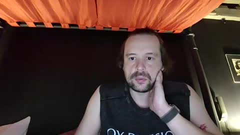 storung2323 online show from February 6, 11:30 pm