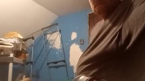 Snapshot of str8cock6986 chatting on April 27, 6:11 am str8cock6986 online show from April 27, 6:11 am